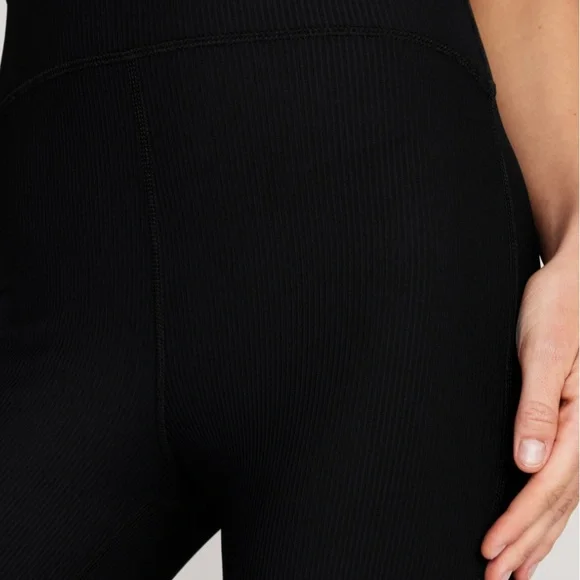 Extra High Rise Ribbed Legging - Picture 2 of 8